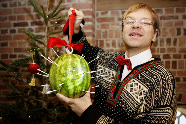 POPULÆR KARAKTER: En av Eckbos mest kjente karakterer er Asbjørn Brekke, som også har hatt sitt eget humorprogram på TV Norge. Foto: NTB scanpix POPULÆR KARAKTER: En av Eckbos mest kjente karakterer er Asbjørn Brekke, som også har hatt sitt eget humorprogram på TV Norge. Foto: NTB scanpix